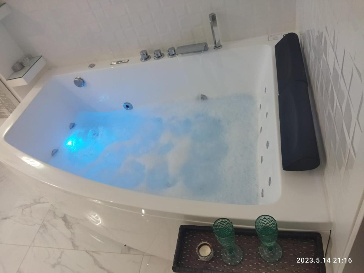 Blue Horizon Luxury Apartment 内尔哈 外观 照片