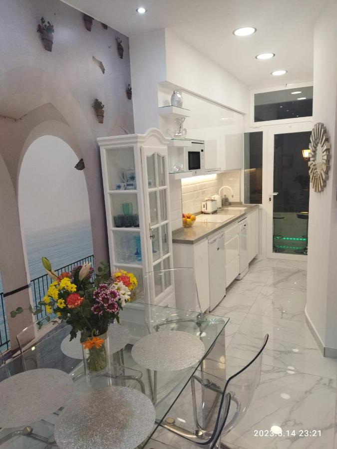 Blue Horizon Luxury Apartment 内尔哈 外观 照片