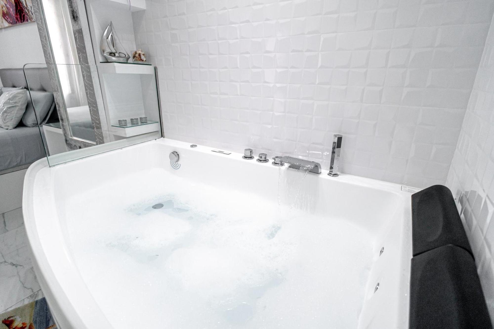 Blue Horizon Luxury Apartment 内尔哈 外观 照片