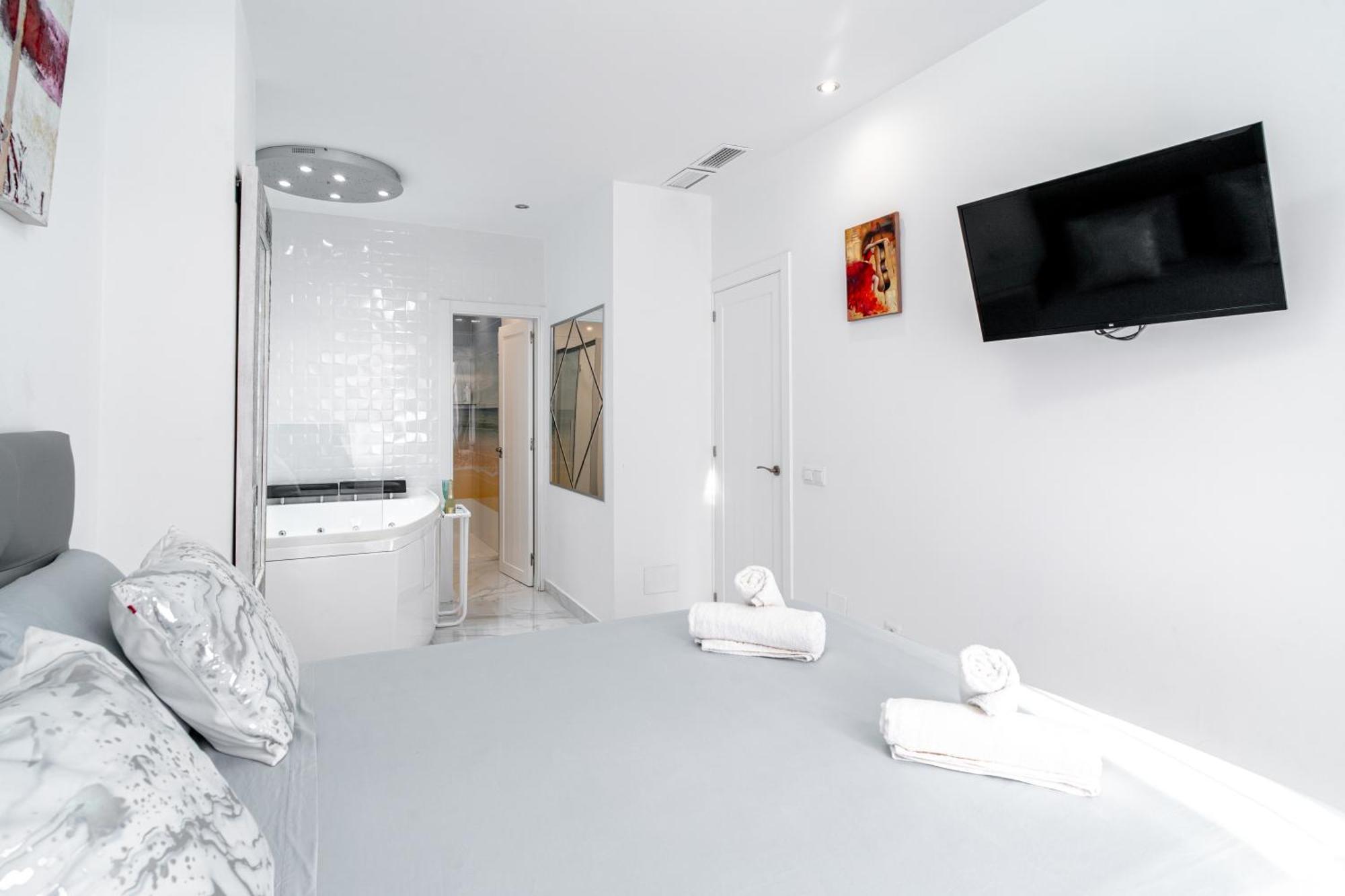 Blue Horizon Luxury Apartment 内尔哈 外观 照片